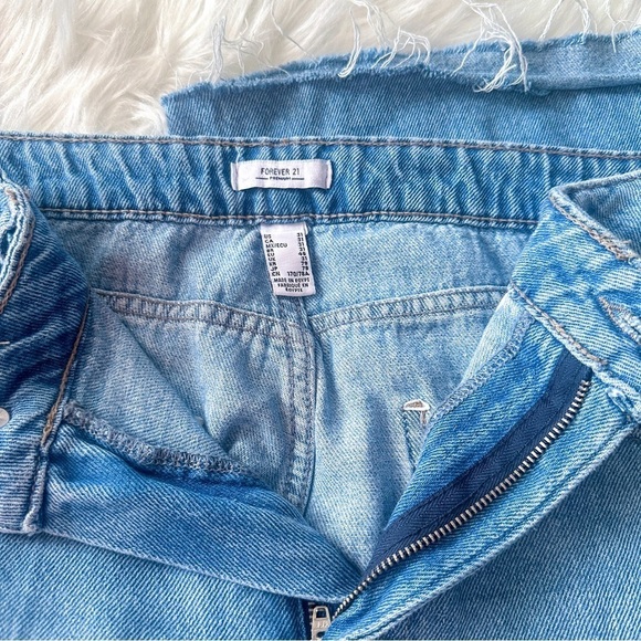 Women’s Pants | High-Rise Wide-Leg Jeans Medium Wash - Picture 6 of 6